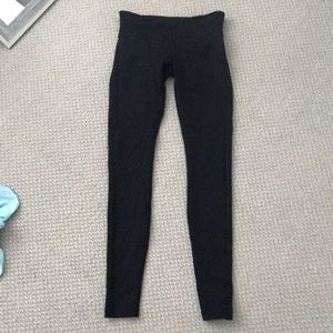 black lululemon leggings